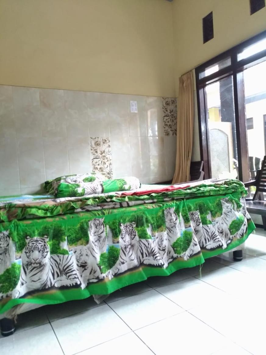 Hotel Tirto Malang Exterior photo